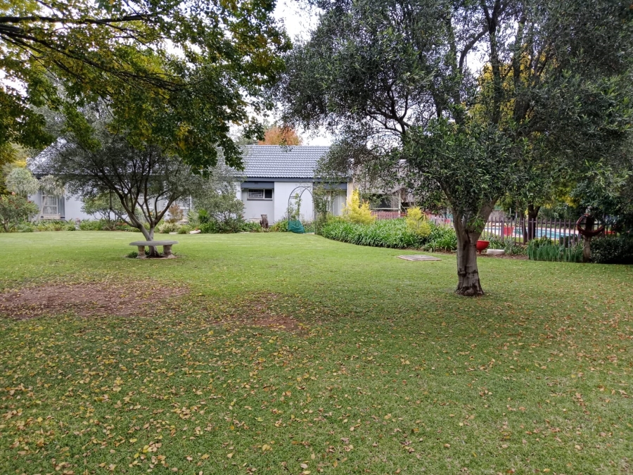 4 Bedroom Property for Sale in Flamingo Park Free State